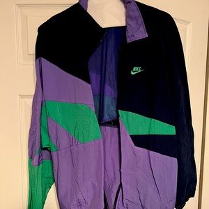 Vintage XL Nike Windbreaker no zipper